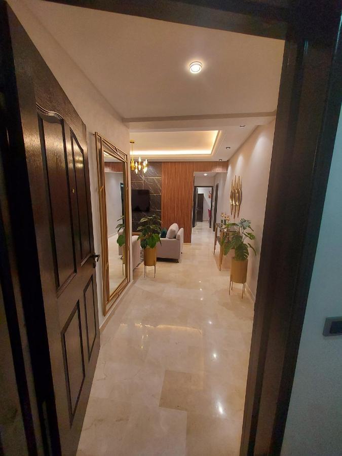 Modern Apartment Opposite The Hassan2 Mosque, Very Well Equipped And Stylish, 85 M2 With Gym And Direct Sea View With Underground Garage , Prohibits Unmarried Couples Of Arab Origin Casablanca Eksteriør bilde