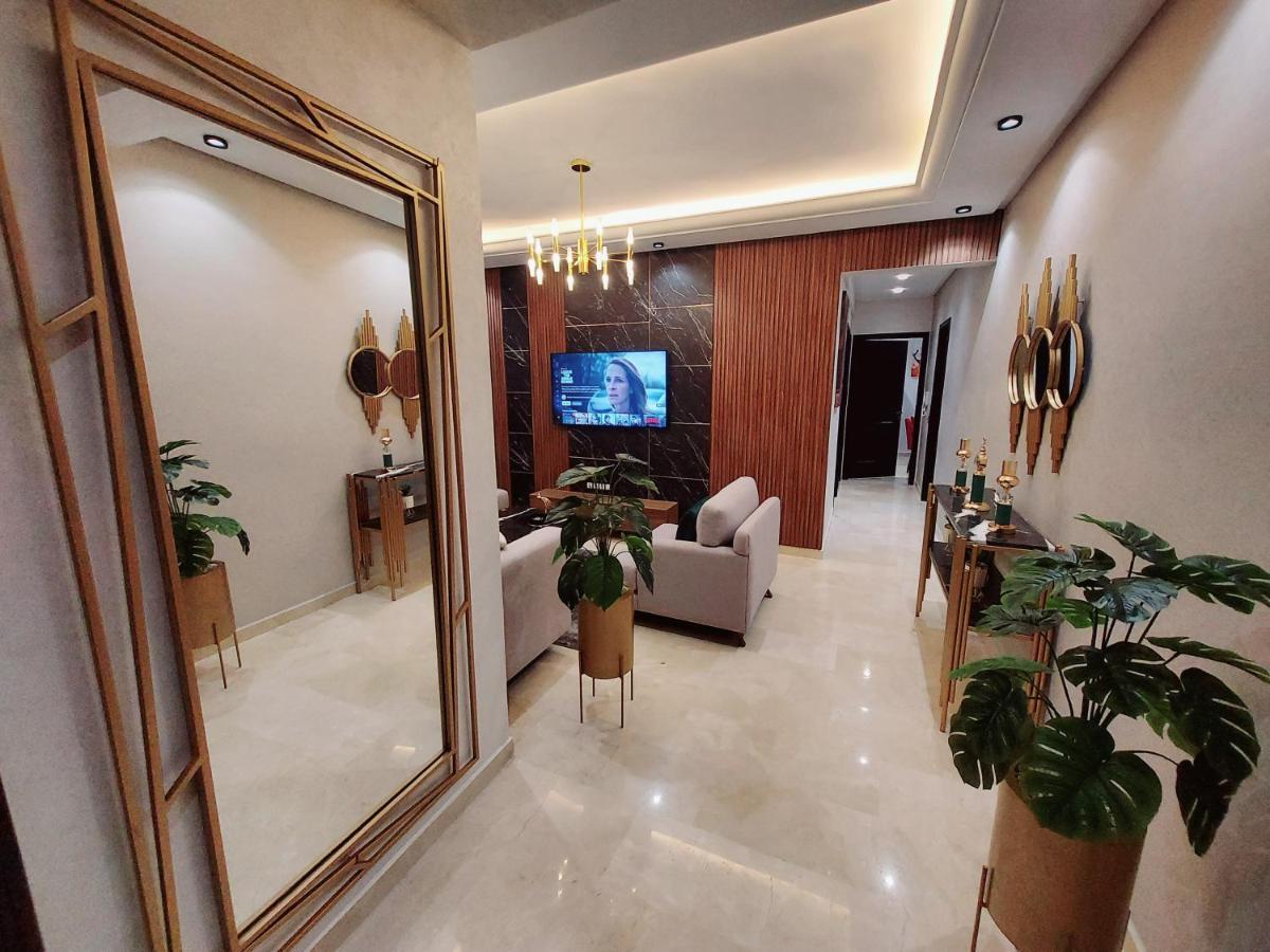 Modern Apartment Opposite The Hassan2 Mosque, Very Well Equipped And Stylish, 85 M2 With Gym And Direct Sea View With Underground Garage , Prohibits Unmarried Couples Of Arab Origin Casablanca Eksteriør bilde