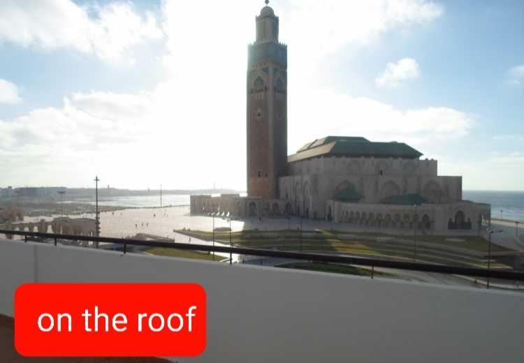 Modern Apartment Opposite The Hassan2 Mosque, Very Well Equipped And Stylish, 85 M2 With Gym And Direct Sea View With Underground Garage , Prohibits Unmarried Couples Of Arab Origin Casablanca Eksteriør bilde