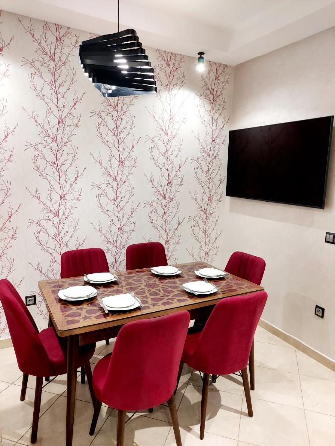 Modern Apartment Opposite The Hassan2 Mosque, Very Well Equipped And Stylish, 85 M2 With Gym And Direct Sea View With Underground Garage , Prohibits Unmarried Couples Of Arab Origin Casablanca Eksteriør bilde